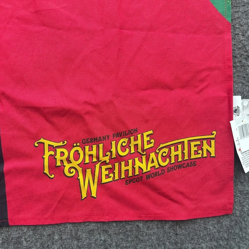 Disney Epcot Germany Pavilion Frohliche Weihnachten Christmas Adult Apron